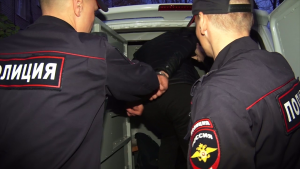 Полицейские установили жителя Неверкинского района, совершившего повреждение чужого автомобиля